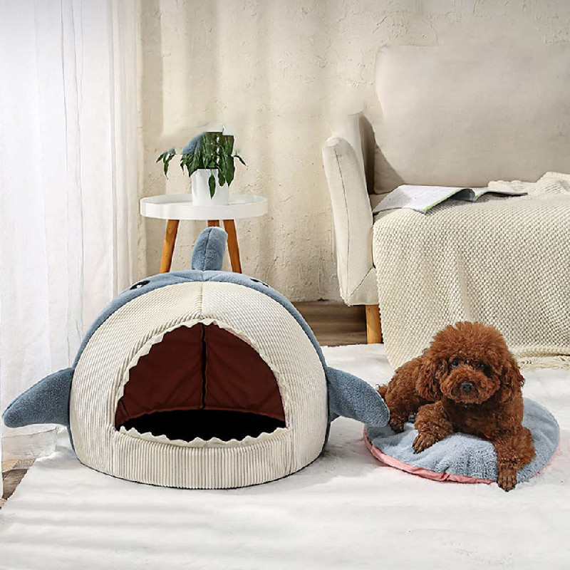 Enclosed Warm Shark Cat Bed